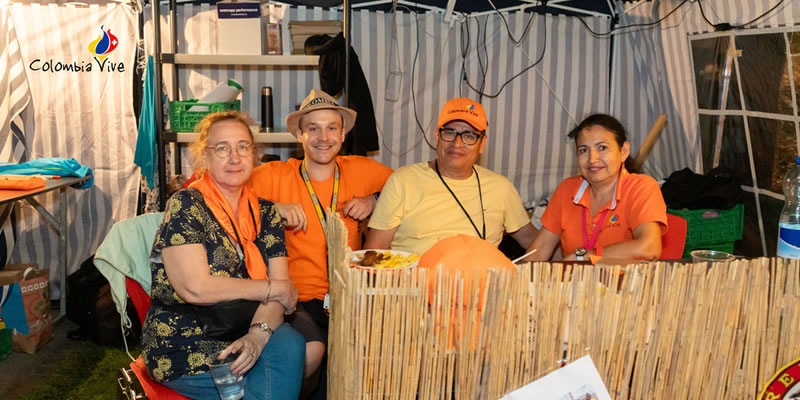 El nacimiento de una comunidad