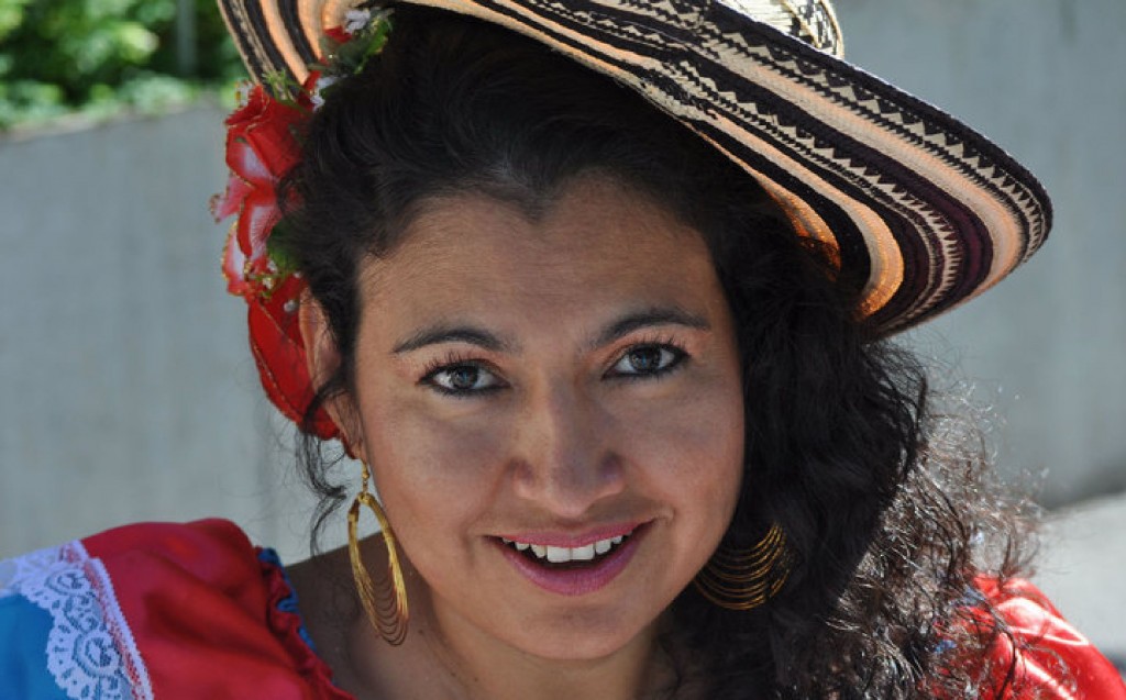 Mujer que sobresale en Colombia Vive